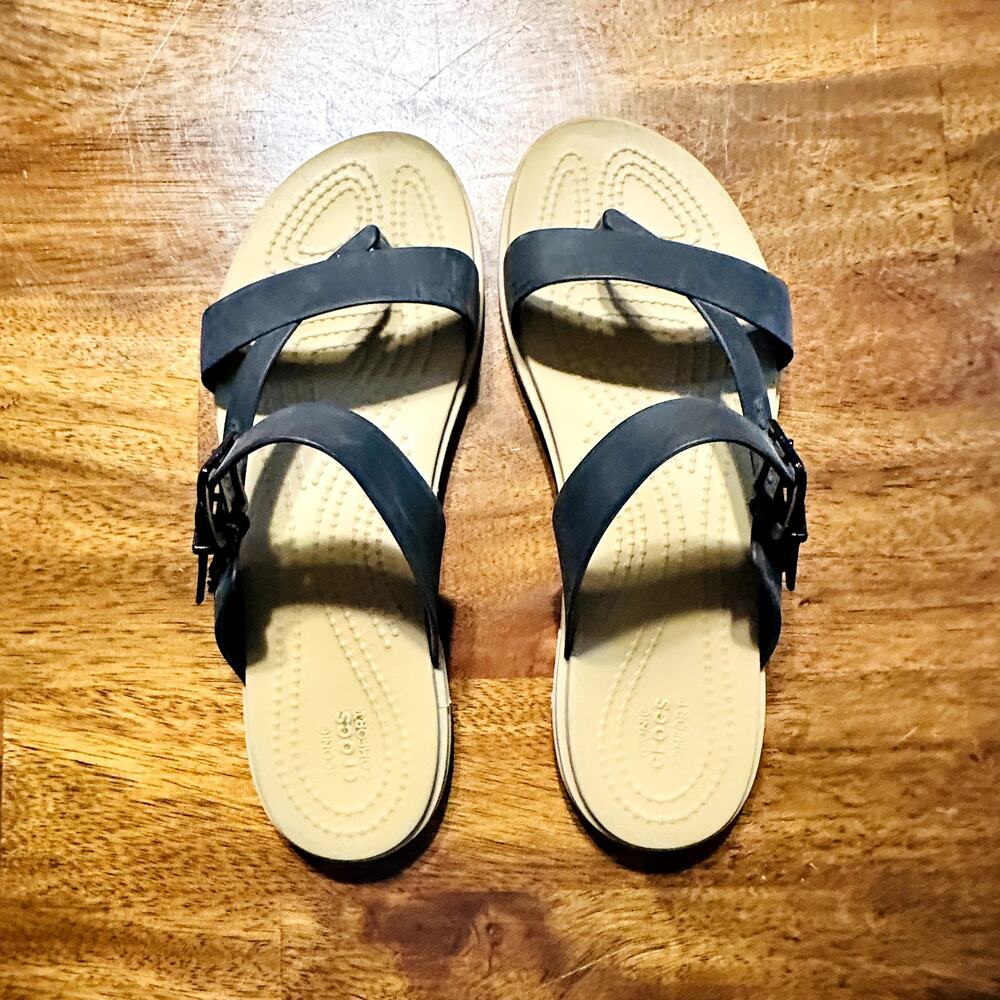 Crocs Tulum Toe Post Sandles Womens 9 Black Tan Straps Buckle Grooves Flip Flop